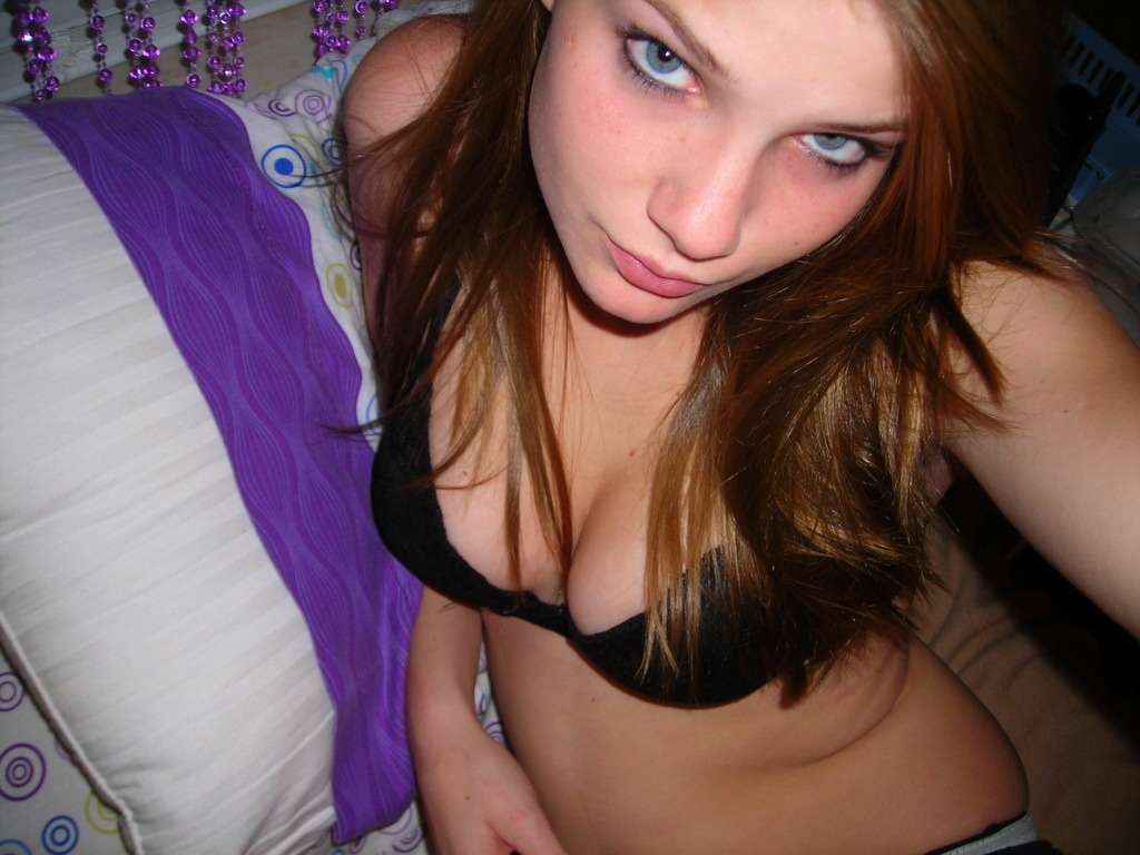 Amateur Sexy Girl Porn Photo