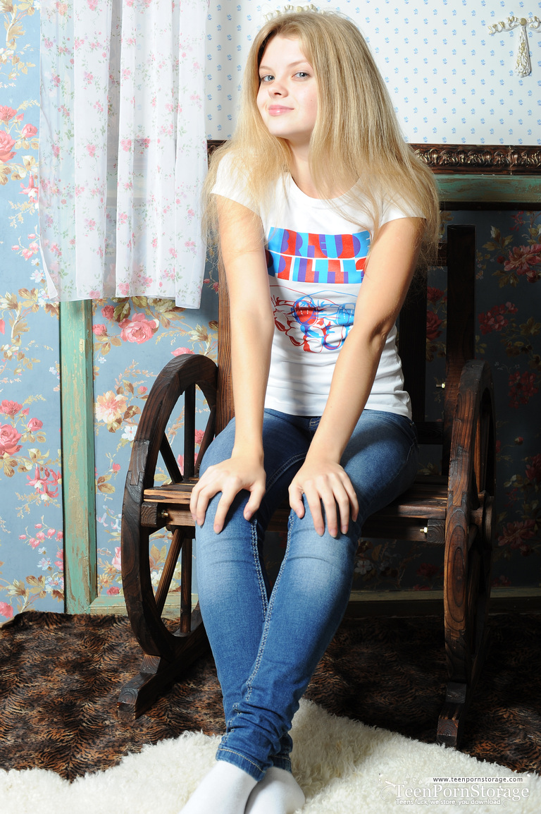 Young Blonde Jeans - Young Petite Blonde Kisa A with Small Tits Wearing Jeans - Image Gallery  #189216